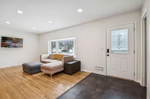 10408 Upton Ave S, Bloomington, MN 55431 - Photo 4