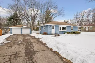 10408 Upton Ave S, Bloomington, MN 55431 - Photo 2