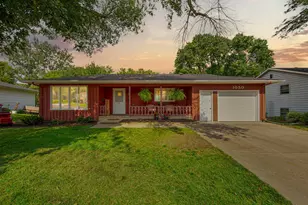 1050 Westwood Dr, Faribault, MN 55021 - Photo 1