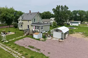 811 Adams Ave, Westbrook, MN 56183 - Photo 1