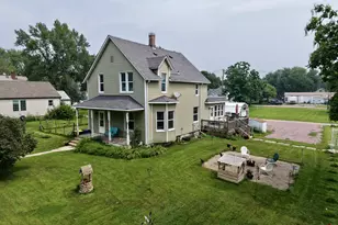 811 Adams Ave, Westbrook, MN 56183 - Photo 2