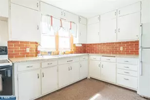 70 Main St, Breitung Twp, MN 55782 - Photo 12