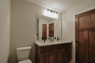 348 Highlands Ave, Zumbrota, MN 55992 - Photo 18