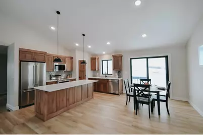 348 Highlands Avenue, Zumbrota, MN 55992 - Photo 4