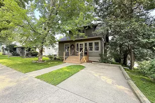 216 S 9th St, Montevideo, MN 56265 - Photo 2