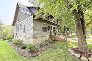 216 S 9th St, Montevideo, MN 56265 - Photo 8