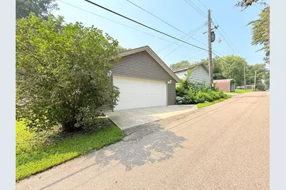 216 S 9th Street, Montevideo, MN 56265 - Photo 12