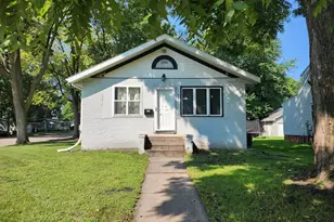 926 6th St SW, Willmar, MN 56201 - Photo 1