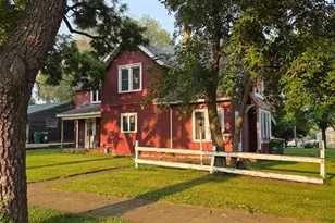 112 N Sverdrup Ave, Jackson, MN 56143 - Photo 1