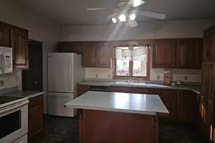 112 N Sverdrup Ave, Jackson, MN 56143 - Photo 8