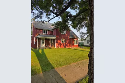 112 N Sverdrup Avenue, Jackson, MN 56143 - Photo 2