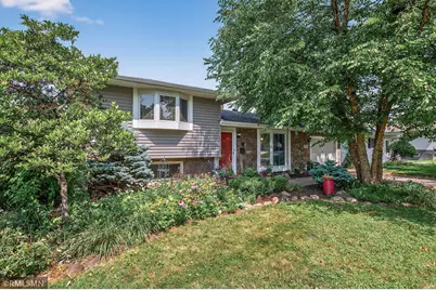 2299 16th Avenue E, North Saint Paul, MN 55109 - Photo 1