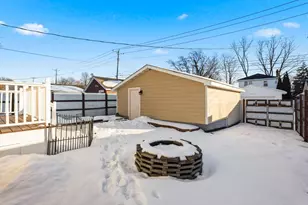 2220 Reaney Ave E, Saint Paul, MN 55119 - Photo 32