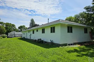 404 3rd Ave S, Raymond, MN 56282 - Photo 4