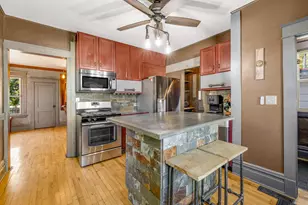 951 Front Ave, Saint Paul, MN 55103 - Photo 8