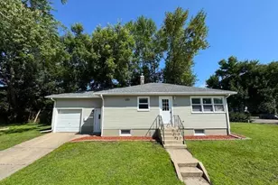 204 Willow St W, Detroit Lakes, MN 56501 - Photo 1