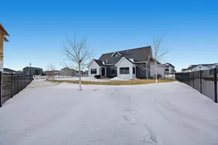 6090 Wildflower Dr S, Fargo, ND 58104 - Photo 46