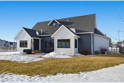 6090 Wildflower Drive S, Fargo, ND 58104 - Photo 44