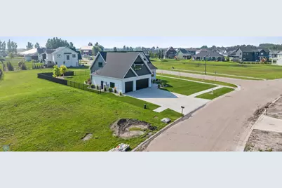 6090 Wildflower Drive S, Fargo, ND 58104 - Photo 56