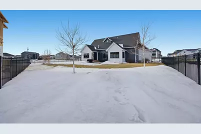 6090 Wildflower Drive S, Fargo, ND 58104 - Photo 46