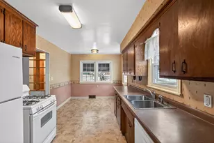 438 19th Ave N, South Saint Paul, MN 55075 - Photo 10