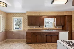 438 19th Ave N, South Saint Paul, MN 55075 - Photo 8