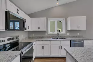 1015 3rd Ave NE, Milaca, MN 56353 - Photo 8