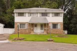 501 Shadyside Cir, Hopkins, MN 55343 - Photo 2