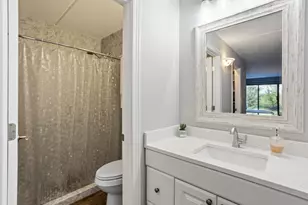 10401 Cedar Lake Rd, Minnetonka, MN 55305 - Photo 18