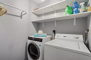 10401 Cedar Lake Rd, Minnetonka, MN 55305 - Photo 22