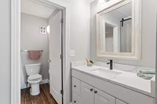 10401 Cedar Lake Rd, Minnetonka, MN 55305 - Photo 16