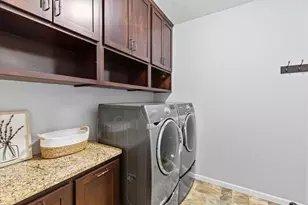 8490 Moraine Cir, Shakopee, MN 55379 - Photo 8