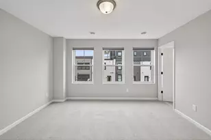 875 W Falls Passage, Saint Paul, MN 55116 - Photo 24