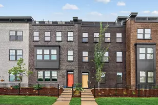 875 W Falls Passage, Saint Paul, MN 55116 - Photo 2