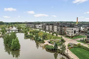 875 W Falls Passage, Saint Paul, MN 55116 - Photo 2