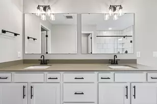 875 W Falls Passage, Saint Paul, MN 55116 - Photo 10