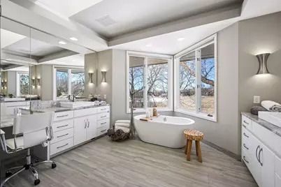 525 Navajo Road W, Medina, MN 55340 - Photo 32