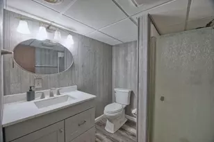 115 E 25th St, Hibbing, MN 55746 - Photo 26