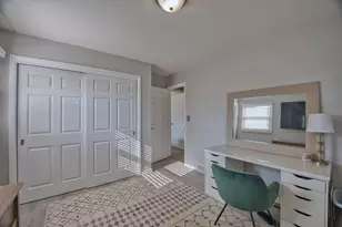 115 E 25th St, Hibbing, MN 55746 - Photo 20