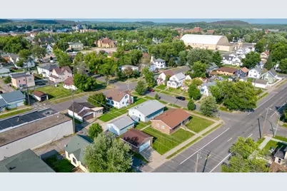 115 E 25th Street, Hibbing, MN 55746 - Photo 32