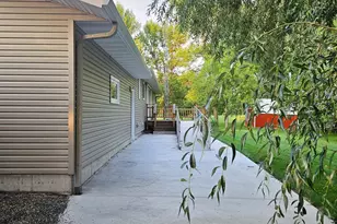 432 E 2nd St, Argyle, MN 56713 - Photo 32