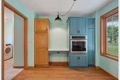 6542 Riverwood Lane, Brooklyn Center, MN 55430 - Photo 12