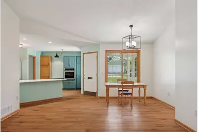 6542 Riverwood Lane, Brooklyn Center, MN 55430 - Photo 4