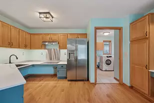 6542 Riverwood Ln, Brooklyn Center, MN 55430 - Photo 10