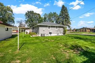 5956 Admiral Ln N, Brooklyn Center, MN 55429 - Photo 20