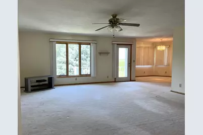 720 Plum Avenue, Windom, MN 56101 - Photo 8