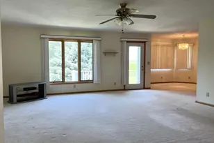 720 Plum Ave, Windom, MN 56101 - Photo 8