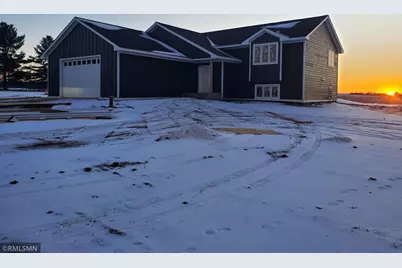 754 190th Street, Baldwin, WI 54002 - Photo 2