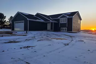 754 190th St, Baldwin, WI 54002 - Photo 2