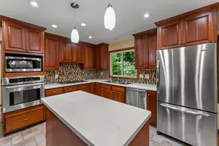 18408 Timber Ridge Dr, Minnetonka, MN 55345 - Photo 16